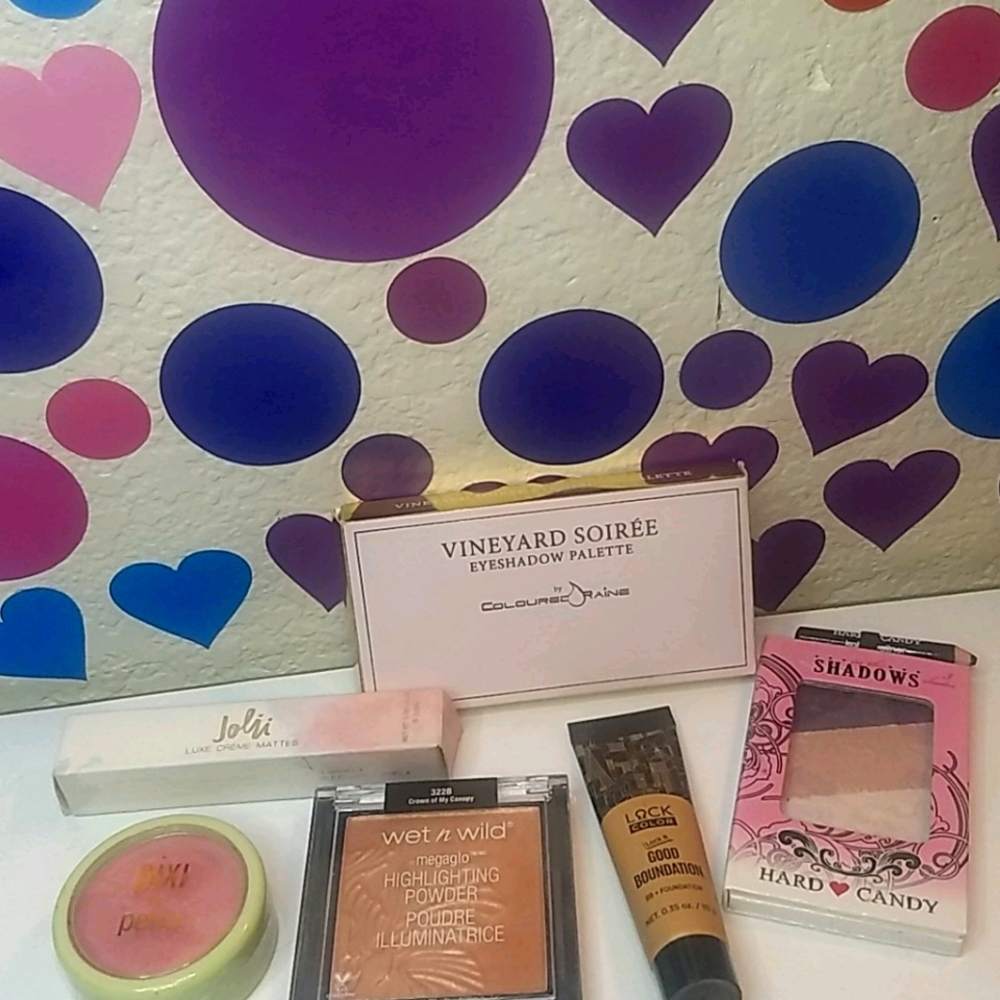 Makeup bundle: Vineyard Soiree Coloured Raine